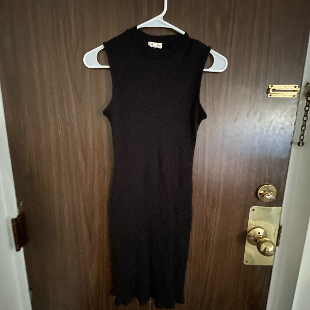 High nick ribbed dress
